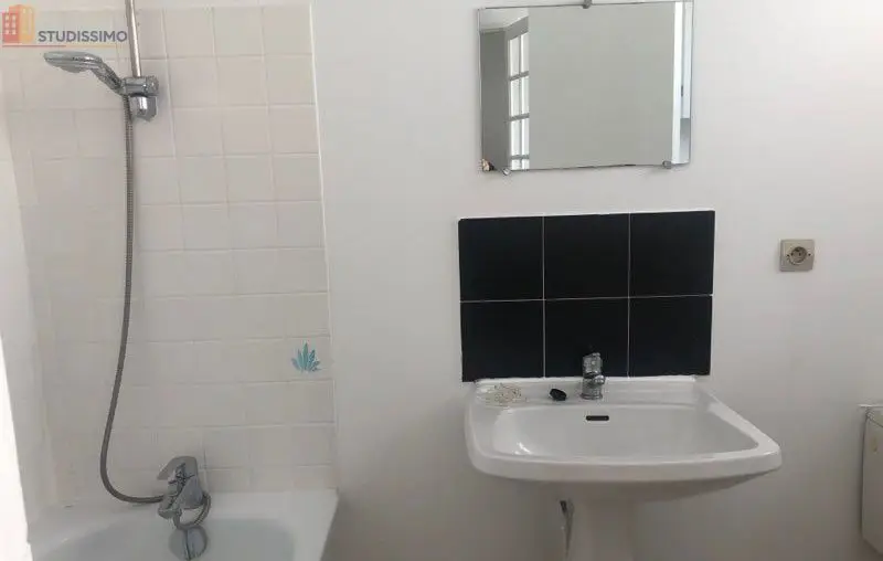 Studio meublé 27m² Bordeaux Victoire - Meublé, proche commerces - Photo 8
