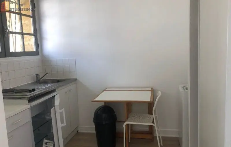 Studio meublé 27m² Bordeaux Victoire - Meublé, proche commerces - Photo 4
