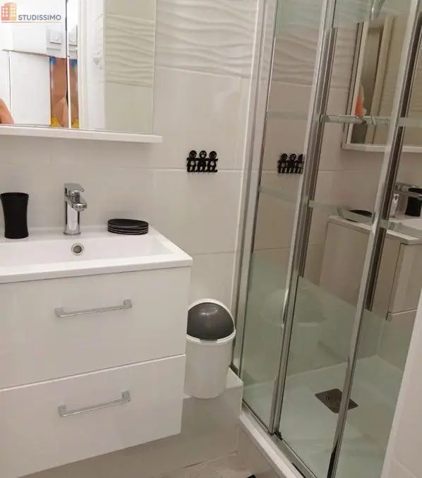Studio meublé 17m² Bordeaux Victoire - Calme, proche commerces - Photo 2