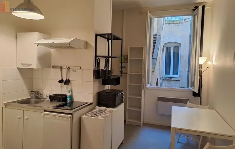 Studio meublé 19m² Bordeaux centre - Calme, meublé - Photo 5