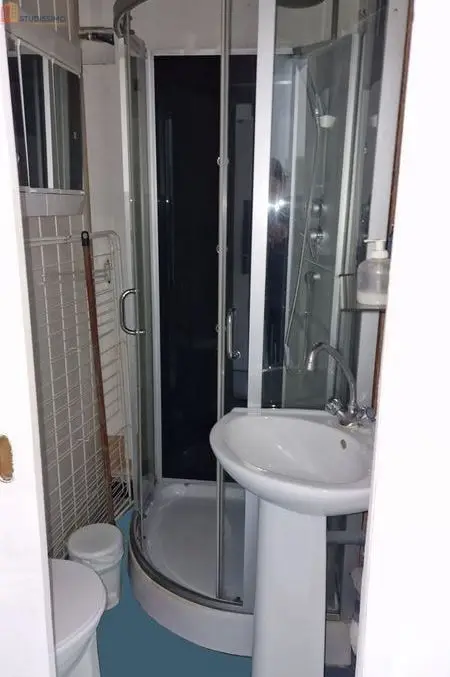 Studio meublé 20m² Béziers centre - Meublé, 1er étage - Photo 2