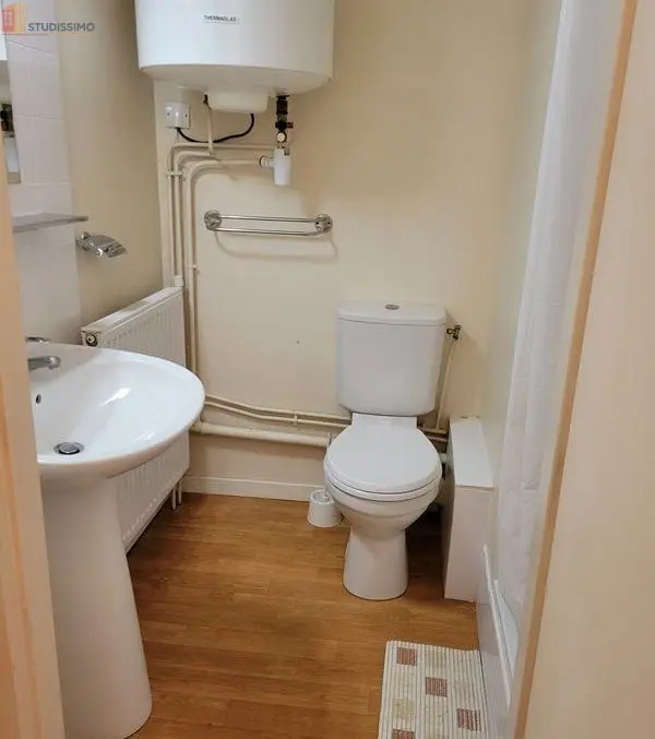 Studio meublé 20m² Libourne centre - Balcon, 1er étage - Photo 1