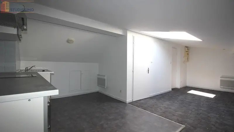 Studio 34m² Bordeaux centre - Lumineux, dernier étage - Photo 1