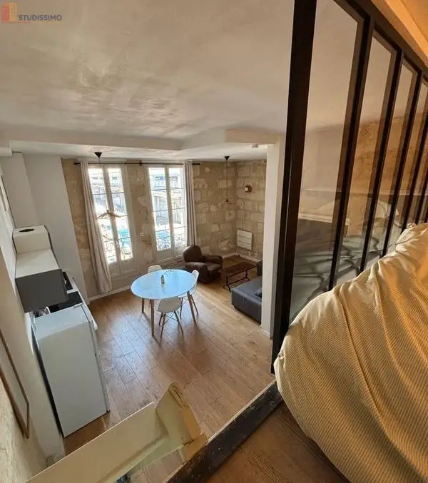 Studio 30m² Bordeaux centre - Meublé, vue Flèche Saint-Michel - Photo 2