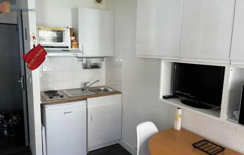 Studio meublé 18m² Lamalou-les-Bains - Parking, wifi - Photo 2
