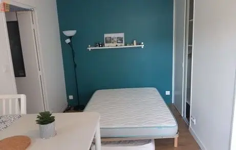 Studio meublé 28m² Saint-Jacques-de-la-Lande - Jardinet, parking - Photo 2