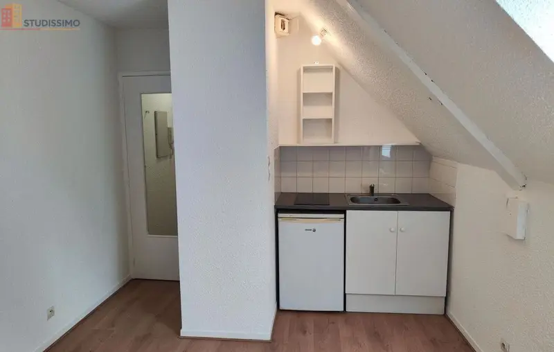 Studio meublé 16m² Rennes centre - Calme, lumineux - Photo 3