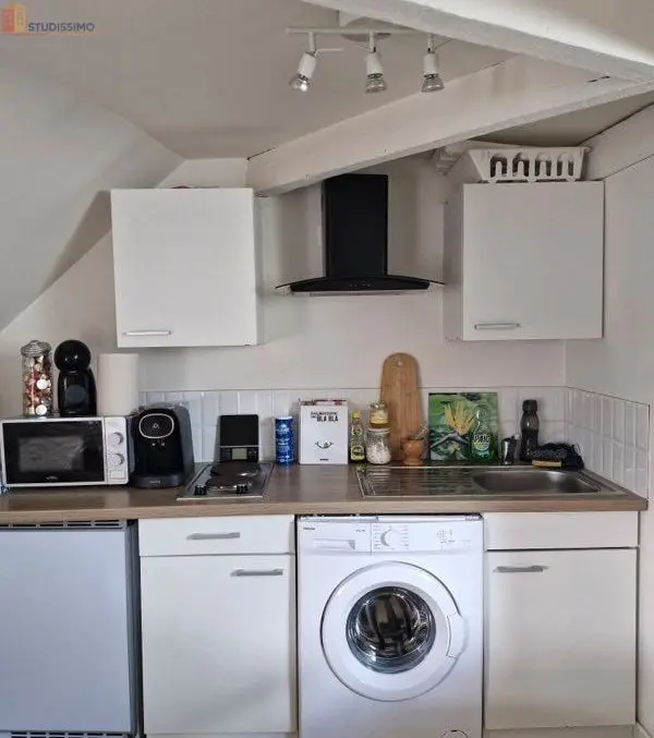Studio meublé 16m² Châteauroux - Sous combles, lumineux - Photo 2