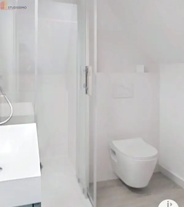 Studio meublé 18m² Redon - Lumineux, dernier étage - Photo 10