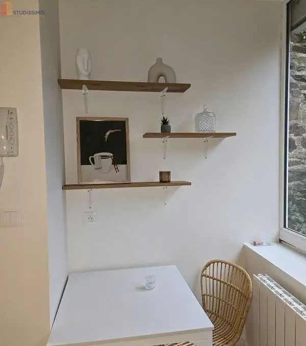 Studio meublé 18m² Fougères - Meublé, calme - Photo 3