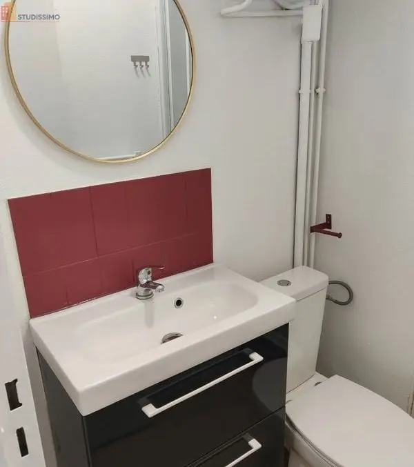 Studio meublé 14m² Rennes centre - Calme, lumineux - Photo 1