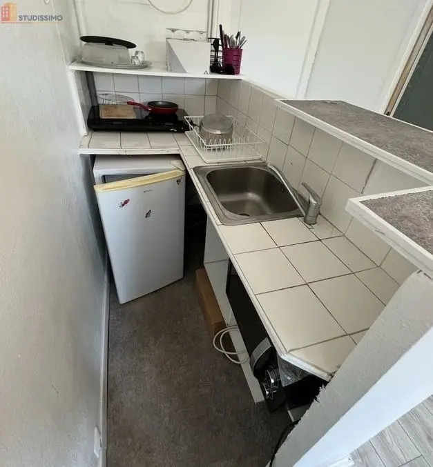 Studio meublé 19m² Rennes centre - Calme, proche commodités - Photo 4
