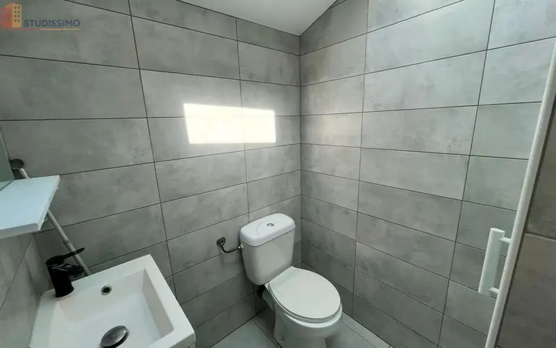 Studio 20m² Issoudun - Entièrement rénové, idéalement situé - Photo 2