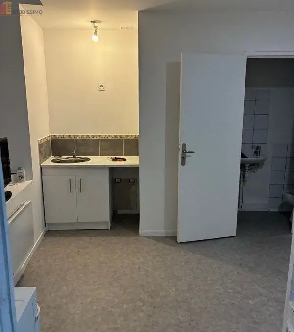 Studio 20m² Châteauroux - Étage 2/3 - Photo 1