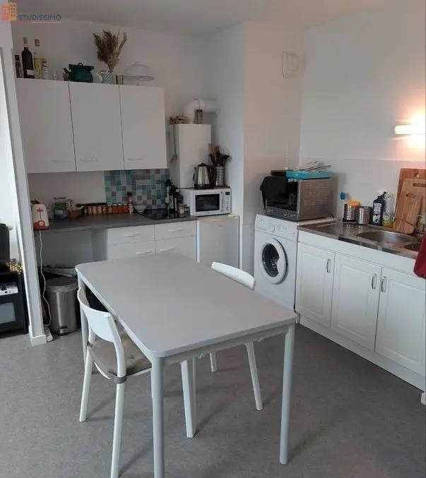 Studio meublé 23m² Rennes 35000 - Meublé, dernier étage - Photo 2