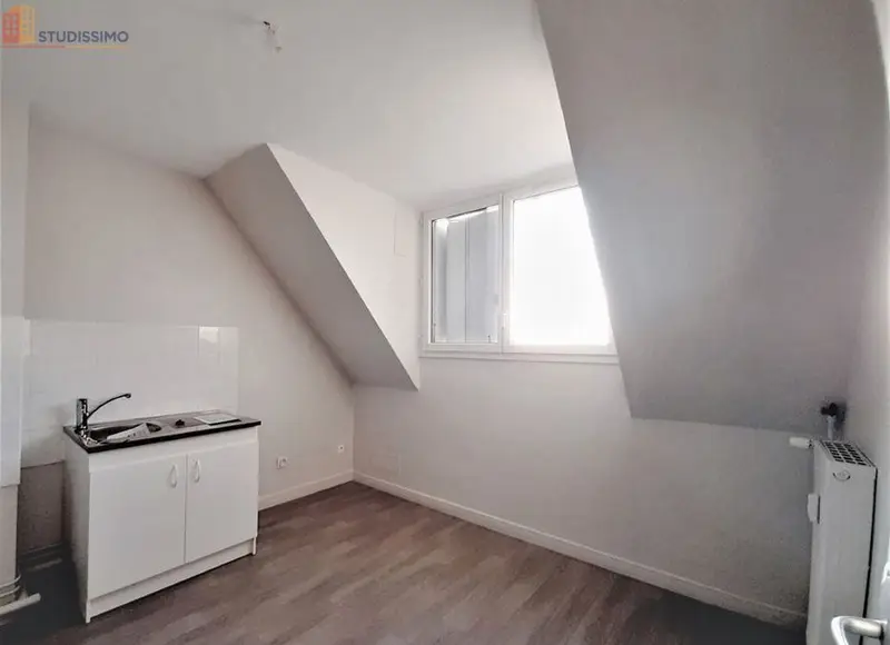 Studio 28m² Tours 37100 - Belle pièce de vie - Photo 3