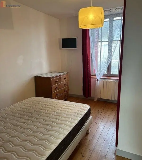 Studio meublé 15m² Fougères - Salle d'eau privative - Photo 4