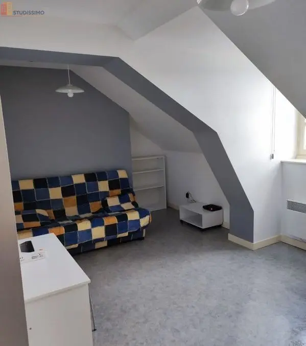 Studio 21m² Fougères centre-ville - Dernier étage, lumineux - Photo 1