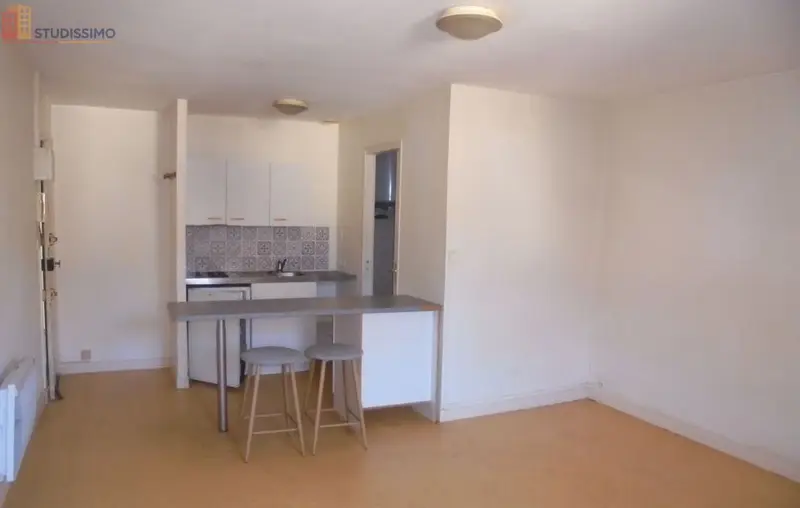 Studio 28m² Rennes centre - calme, lumineux - Photo 6