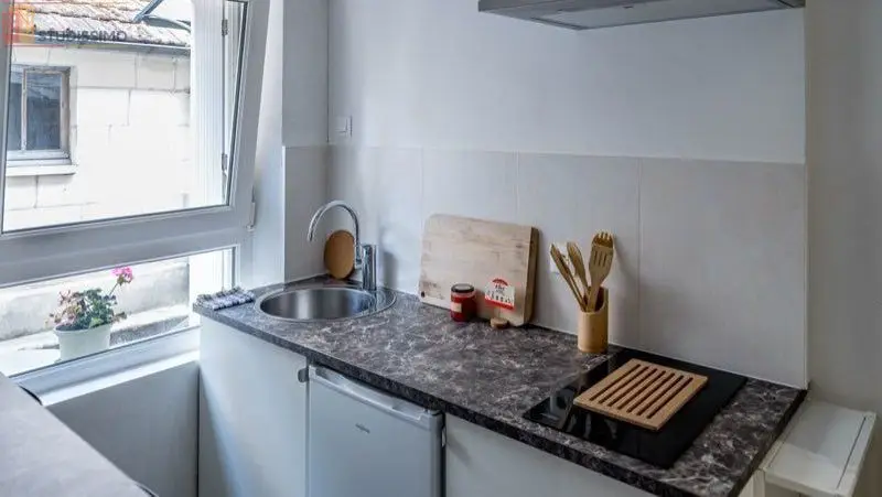 Studio meublé 18m² Tours centre - Lumineux - Photo 6