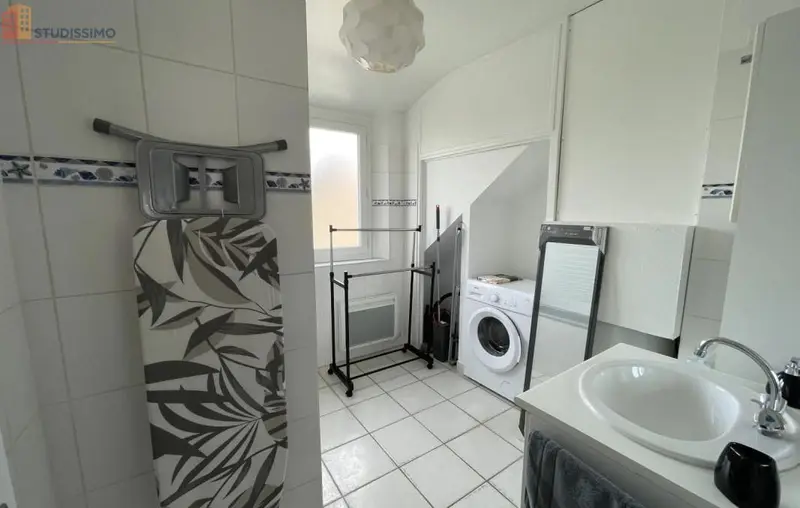 Studio meublé 29m² Tours 37000 - Meublé, 1 pièce - Photo 2