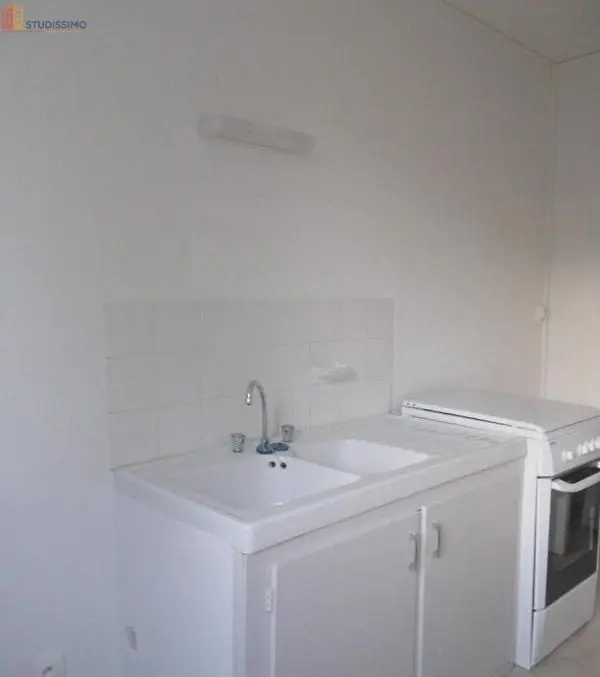 Studio 30m² Joué-lès-Tours - Etage 1, DPE E - Photo 2