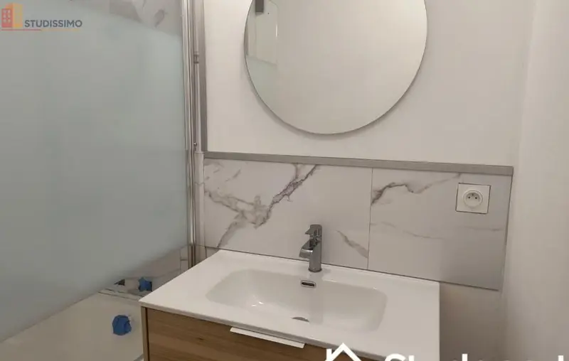 Studio 10m² Tours 37200 - Meublé, DPE D - Photo 2