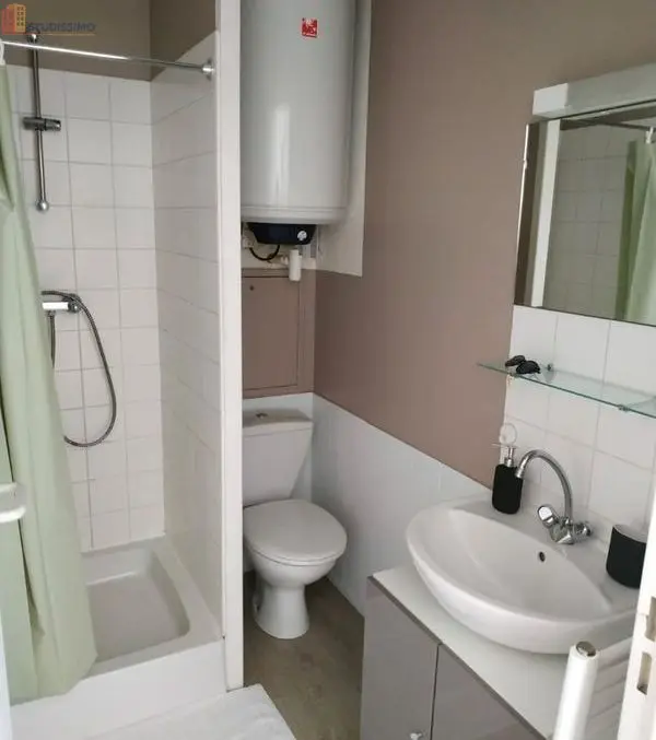 Studio meublé 23m² Tours centre - Refait à neuf, proche fac - Photo 1