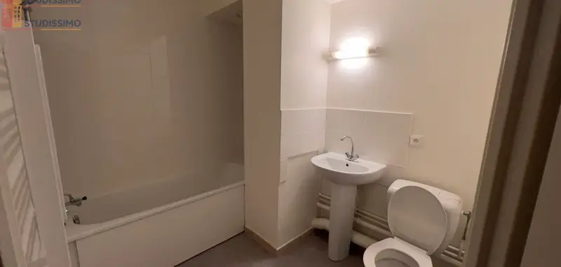 Studio 35m² Tours 37100 - Étage élevé, DPE C - Photo 2