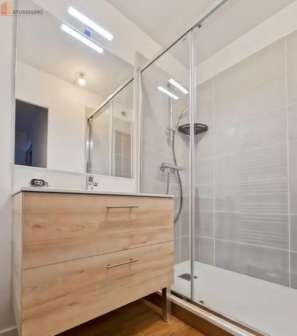 Studio meublé 12m² Tours 37200 - Meublé, étage élevé - Photo 12