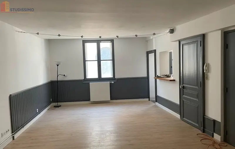 Studio 38m² Tours centre - Grand volume, pièce voûtée 10m² - Photo 4
