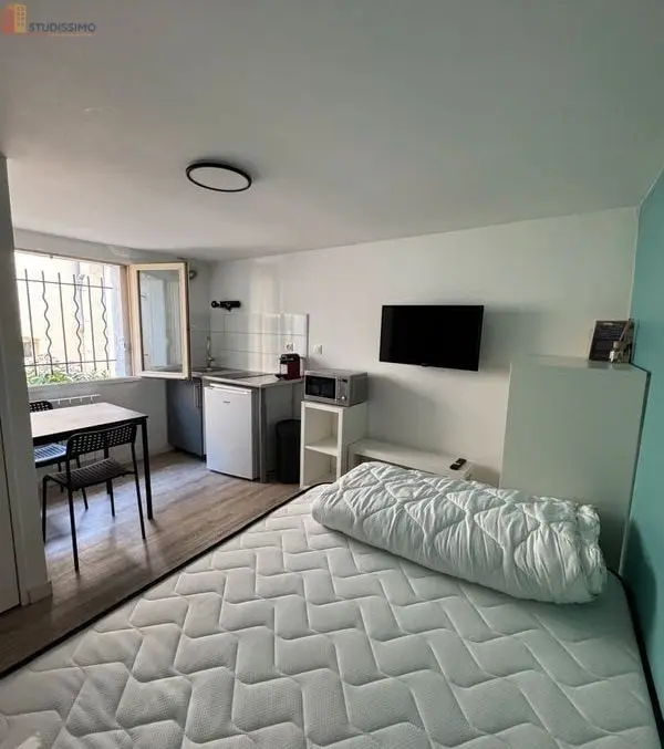 Studio meublé 15m² Tours centre - Proche gare, emplacement recherché - Photo 10
