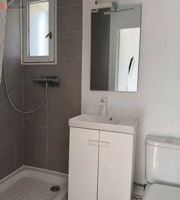 Studio meublé 15m² Tours centre - Proche gare, emplacement recherché - Photo 1