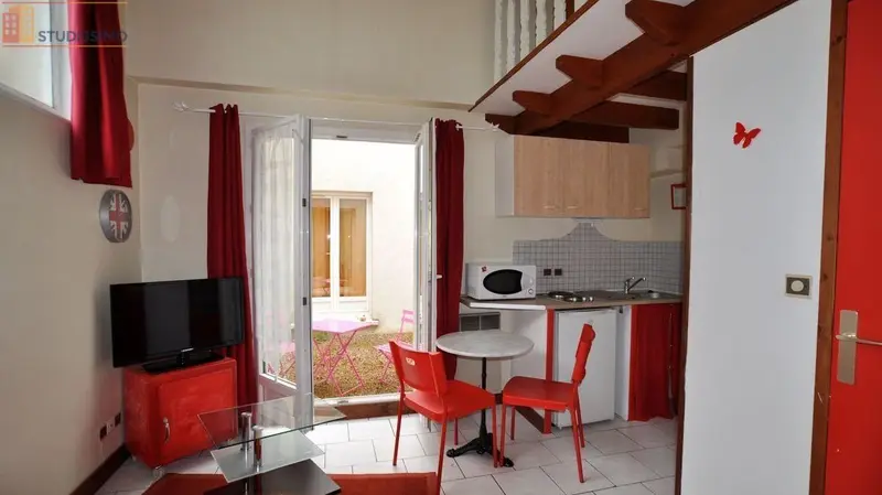 Studio 25m² Tours 37100 - Mezzanine, courette - Photo 11