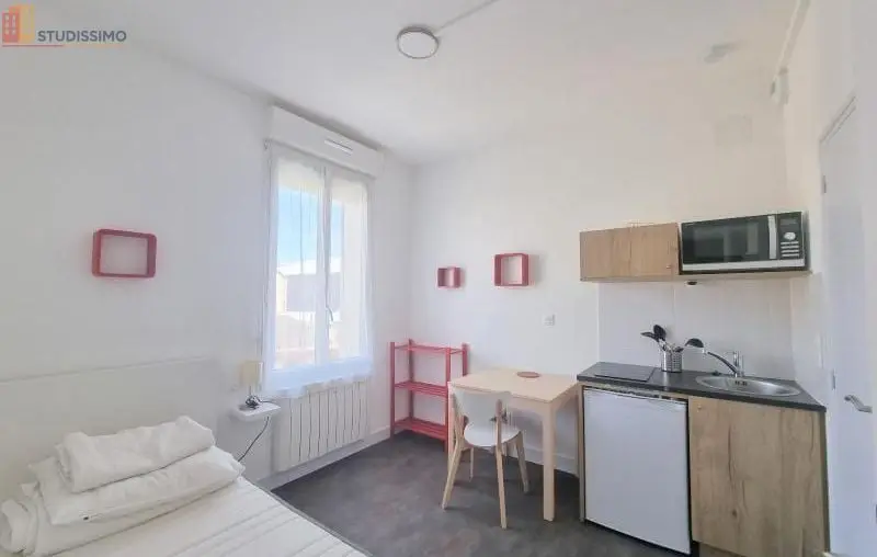 Studio meublé 11m² Tours centre - Meublé, calme - Photo 2