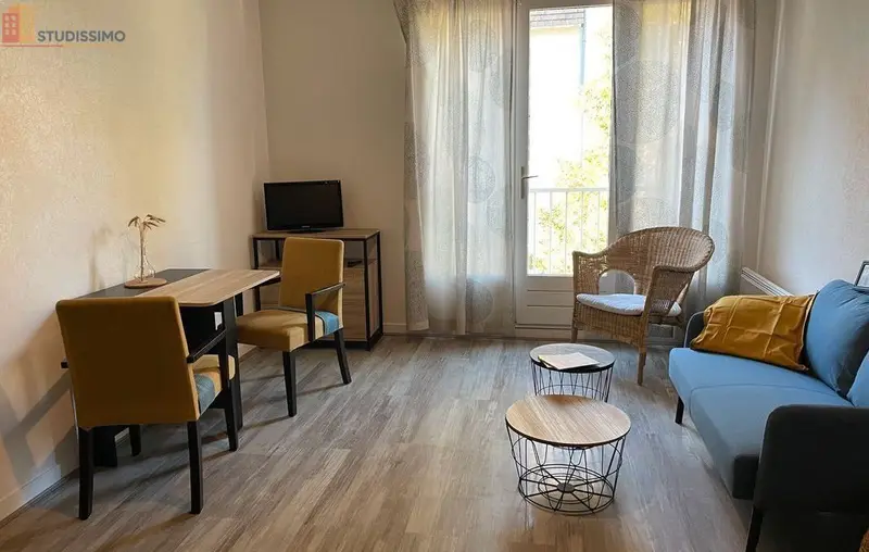 Studio meublé 31m² Tours centre - Étage 2/4, lumineux - Photo 5