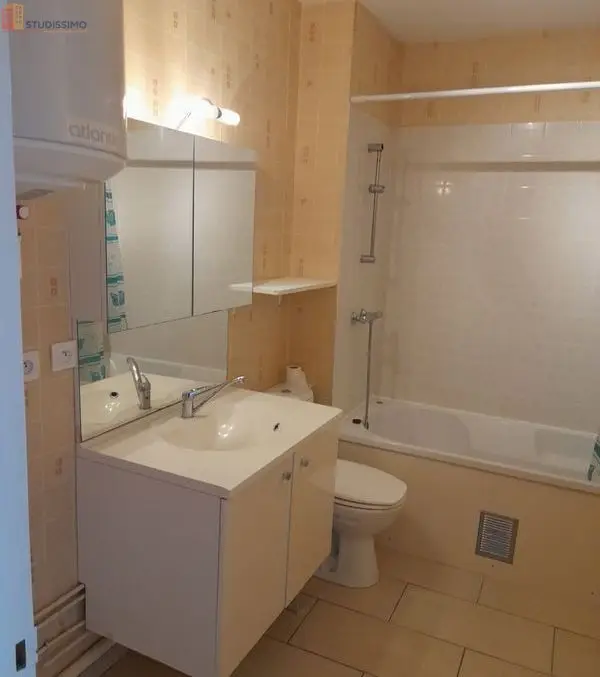 Studio 28m² Chambray-lès-Tours - Dernier étage, lumineux - Photo 1