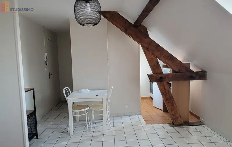 Studio meublé 25m² Tours centre - Meublé, 2e étage - Photo 2