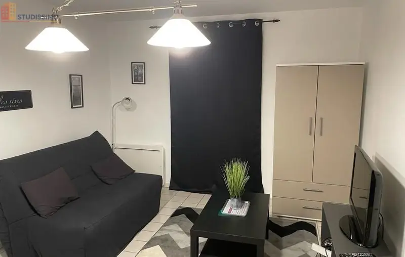 Studio meublé 22m² Chambray-lès-Tours - Rénové, proche hôpital - Photo 11