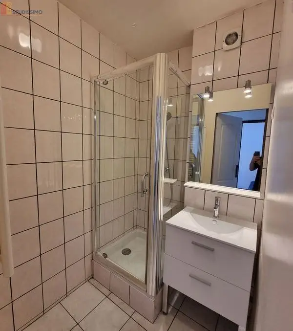Studio meublé 28m² Grenoble centre - Meublé, 3e étage - Photo 5