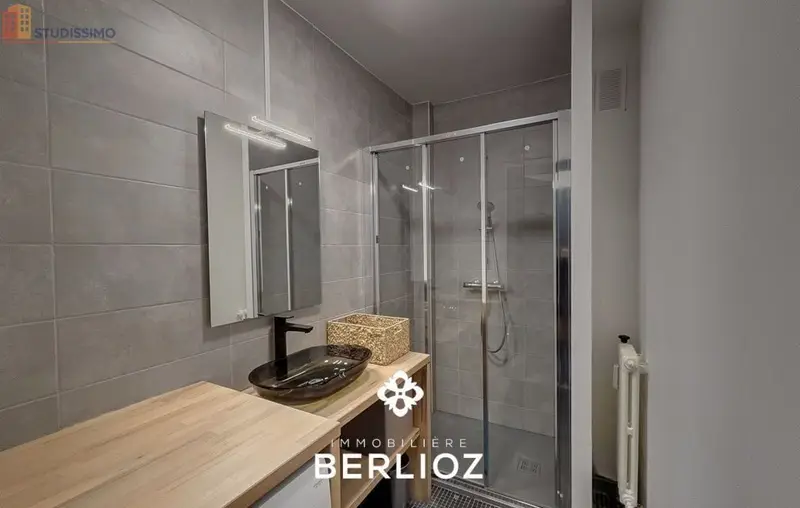 Studio meublé 30m² Grenoble 38100 - Lumineux, 3e étage - Photo 3