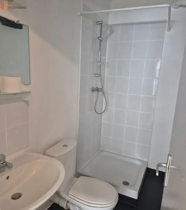 Studio 21m² Le Pont-de-Beauvoisin - Centre ville - Photo 2