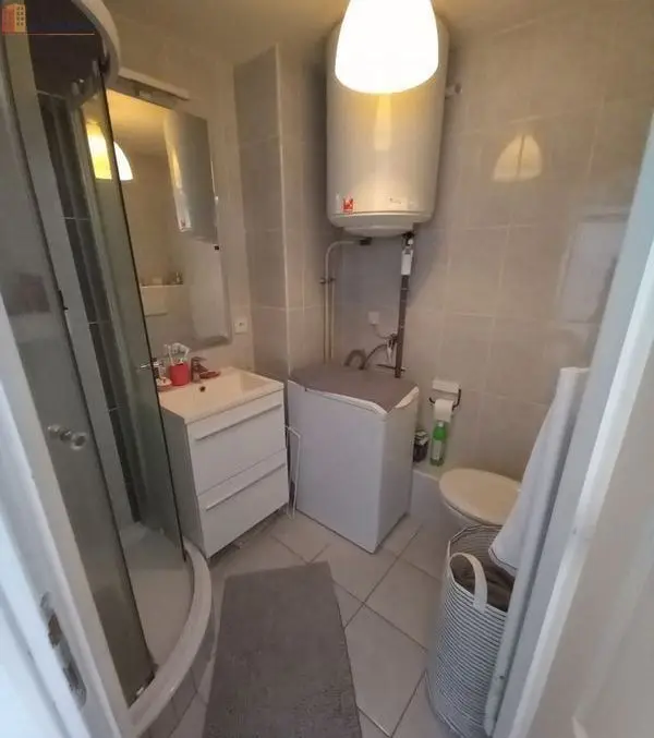 Studio meublé 17m² La Tronche - Charges comprises, proche CHU - Photo 8