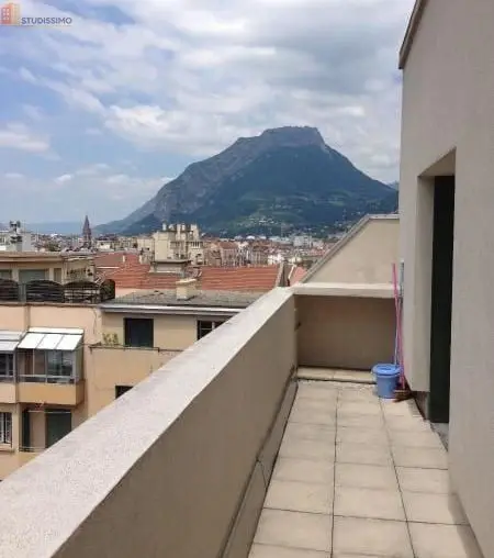 Studio meublé 23m² Grenoble 38000 - Étage élevé, lumineux - Photo 3