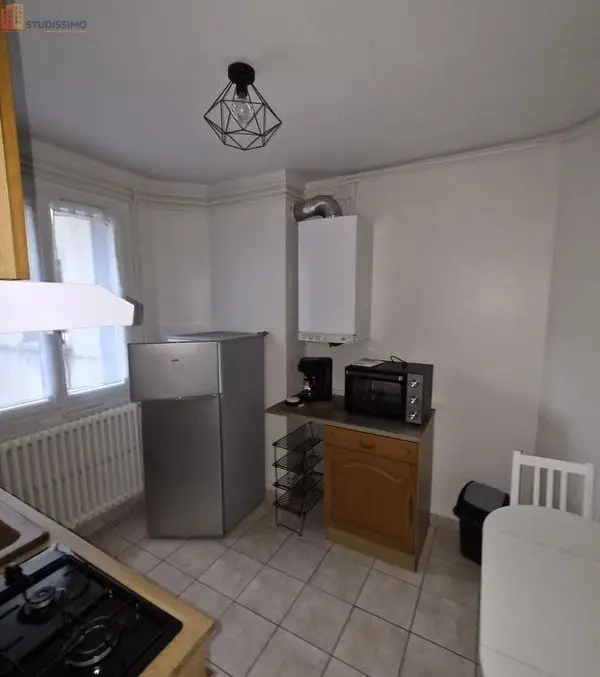 Studio meublé 28m² Grenoble centre - Meublé, 1er étage - Photo 3
