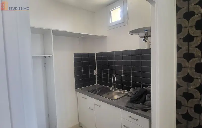 Studio meublé 20m² Grenoble 38000 - 6e étage, lumineux - Photo 3