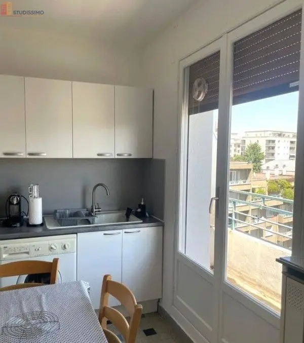 Studio 33m² Grenoble centre - Meublé, étage élevé - Photo 16