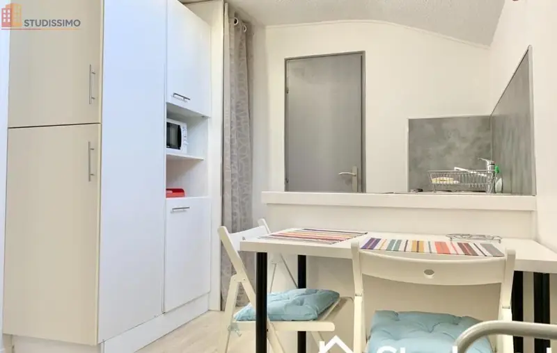 Studio meublé 18m² Grenoble - Lumineux, étage élevé - Photo 4