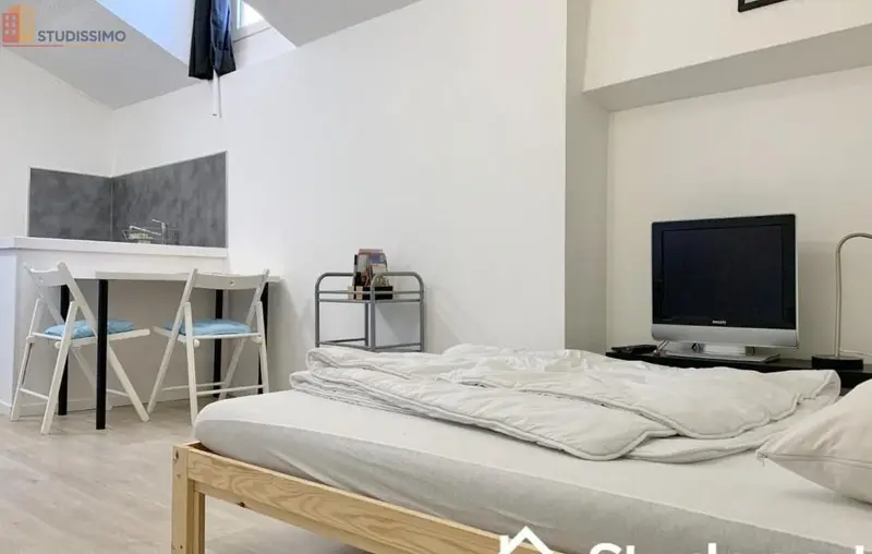 Studio meublé 18m² Grenoble - Lumineux, étage élevé - Photo 1