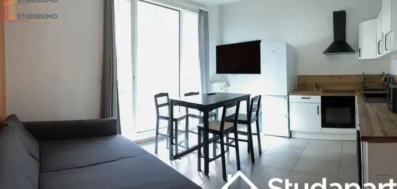 Studio meublé 11m² Grenoble centre - Calme, 2e étage - Photo 3